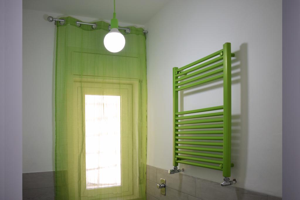 Shower Shows Marsala Bilik gambar