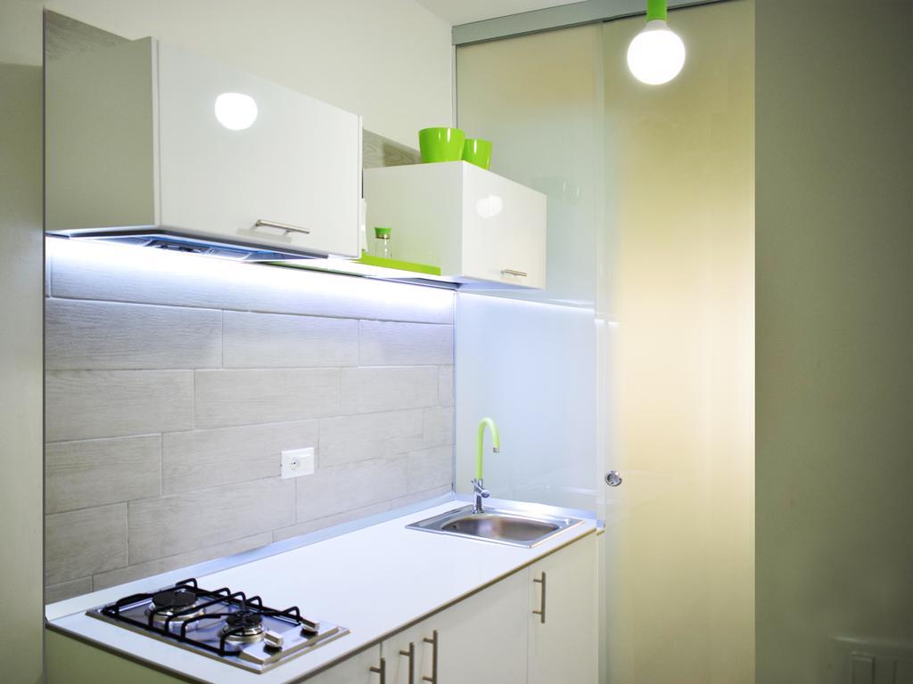 Shower Shows Marsala Luaran gambar
