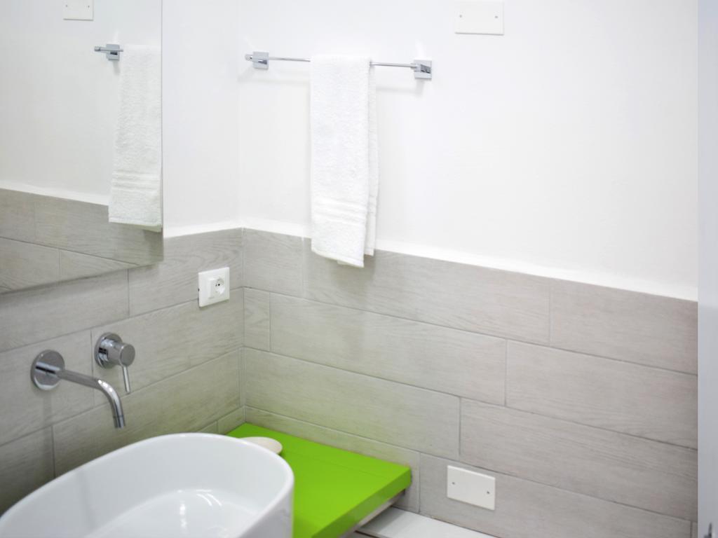 Shower Shows Marsala Luaran gambar
